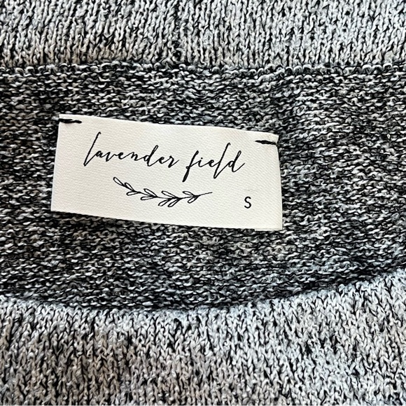 Lavender Field Grey Off-Shoulder Sweater Top Size Small Soft Knit Long Sleeve - Picture 7 of 8